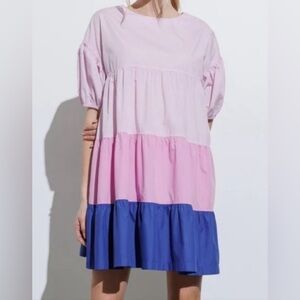 Aaron & Amber Tiered Short Sleeve Dress, Size M